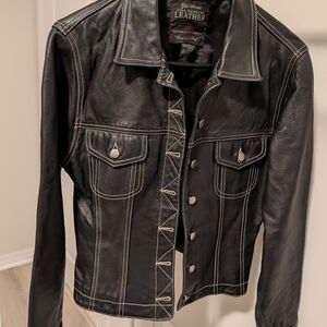 Gap Women Vintage Black Leather Jacket with Contrast Stitching